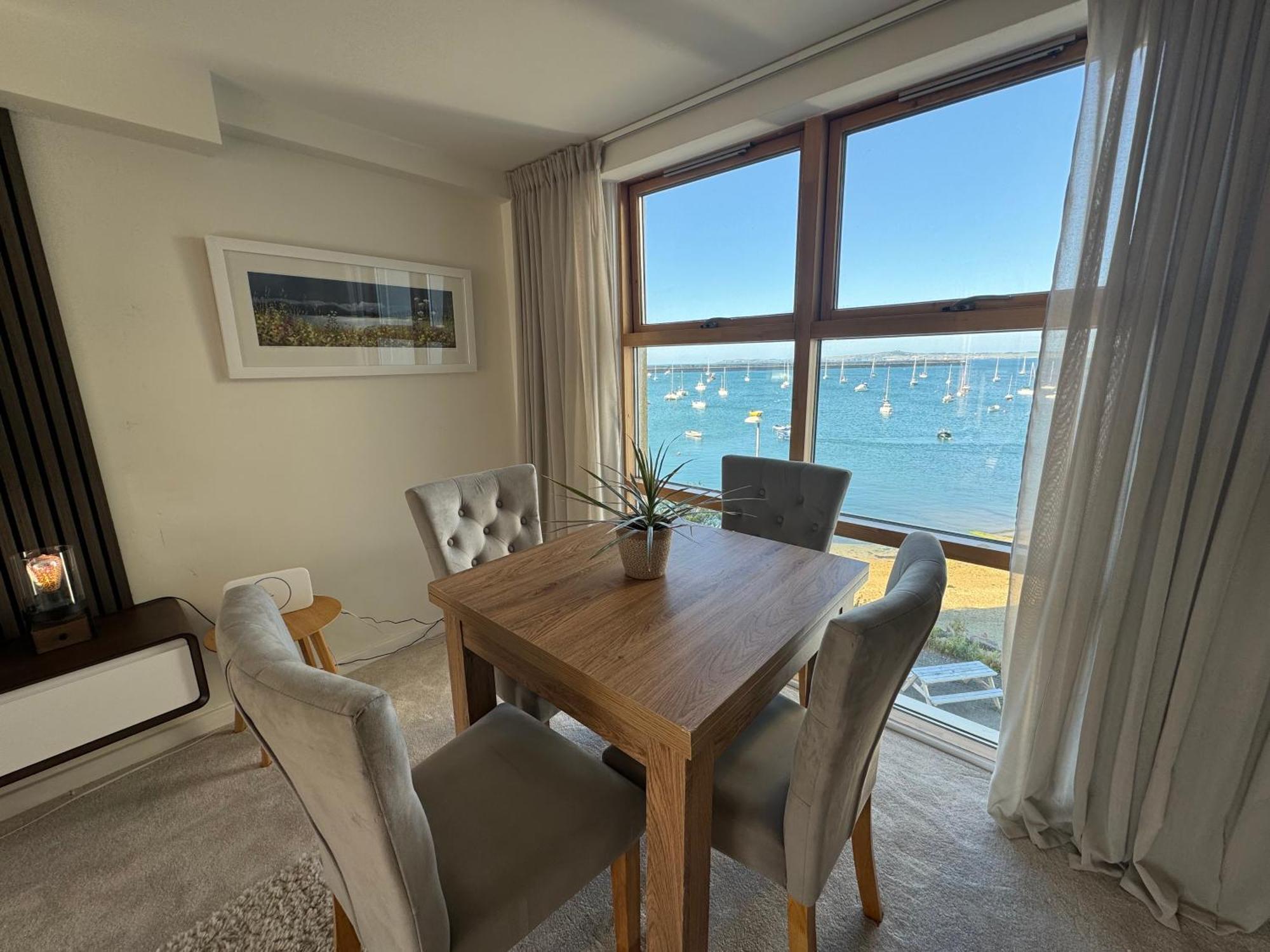 Marina Sea View Apt - Second Floor With Lift, Modern โฮลีเฮด ภายนอก รูปภาพ