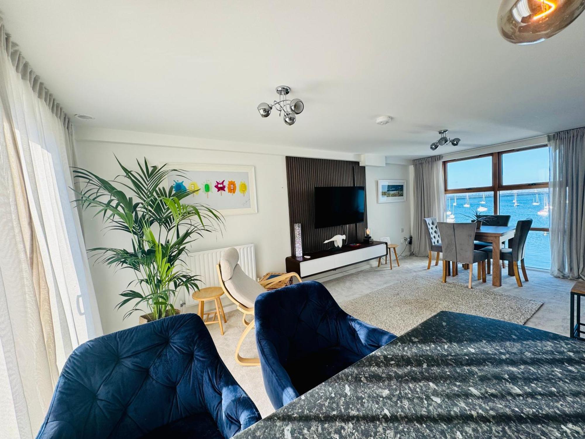 Marina Sea View Apt - Second Floor With Lift, Modern โฮลีเฮด ภายนอก รูปภาพ